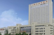 湖北医院导医导诊AI大屏代理，真能让我们看病不“懵圈”？